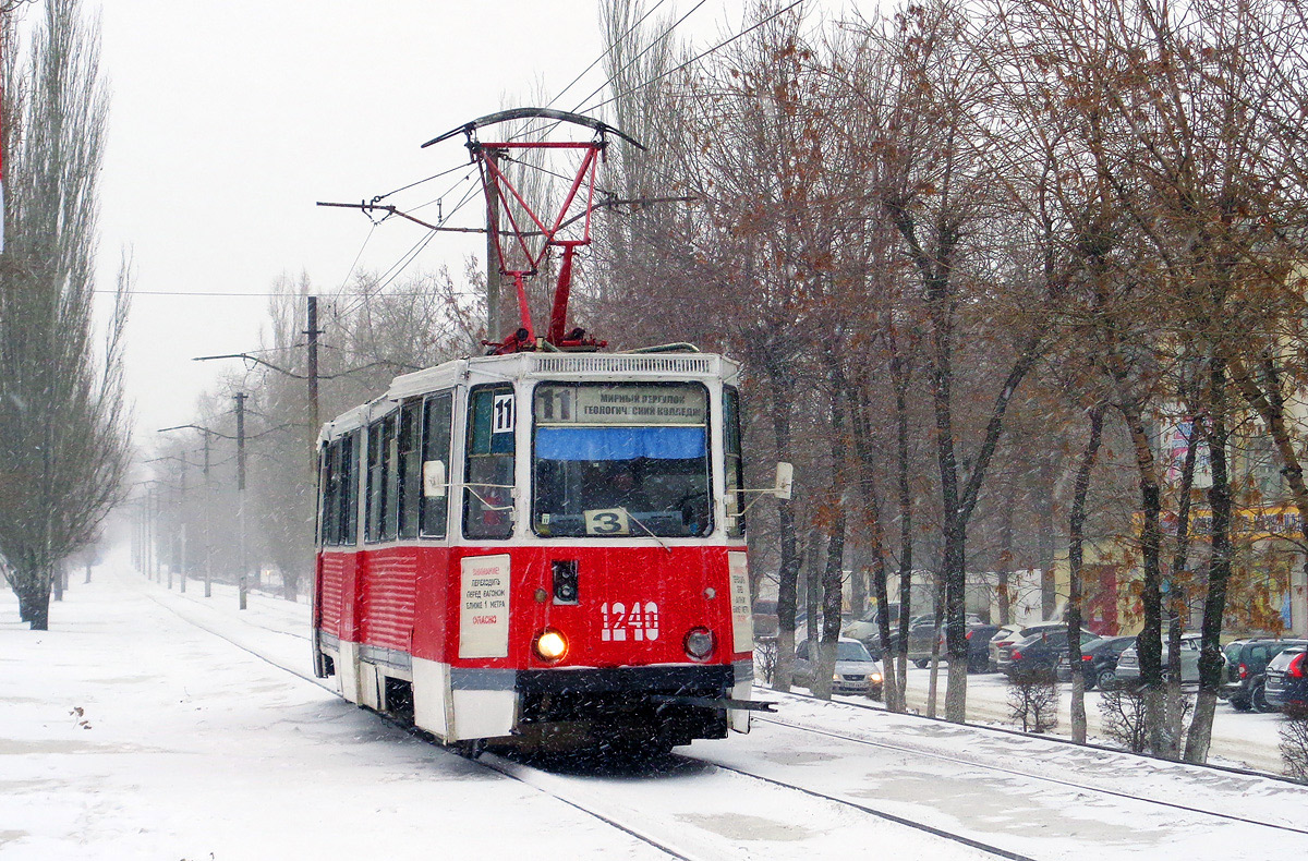 Saratov, 71-605 (KTM-5M3) N°. 1240
