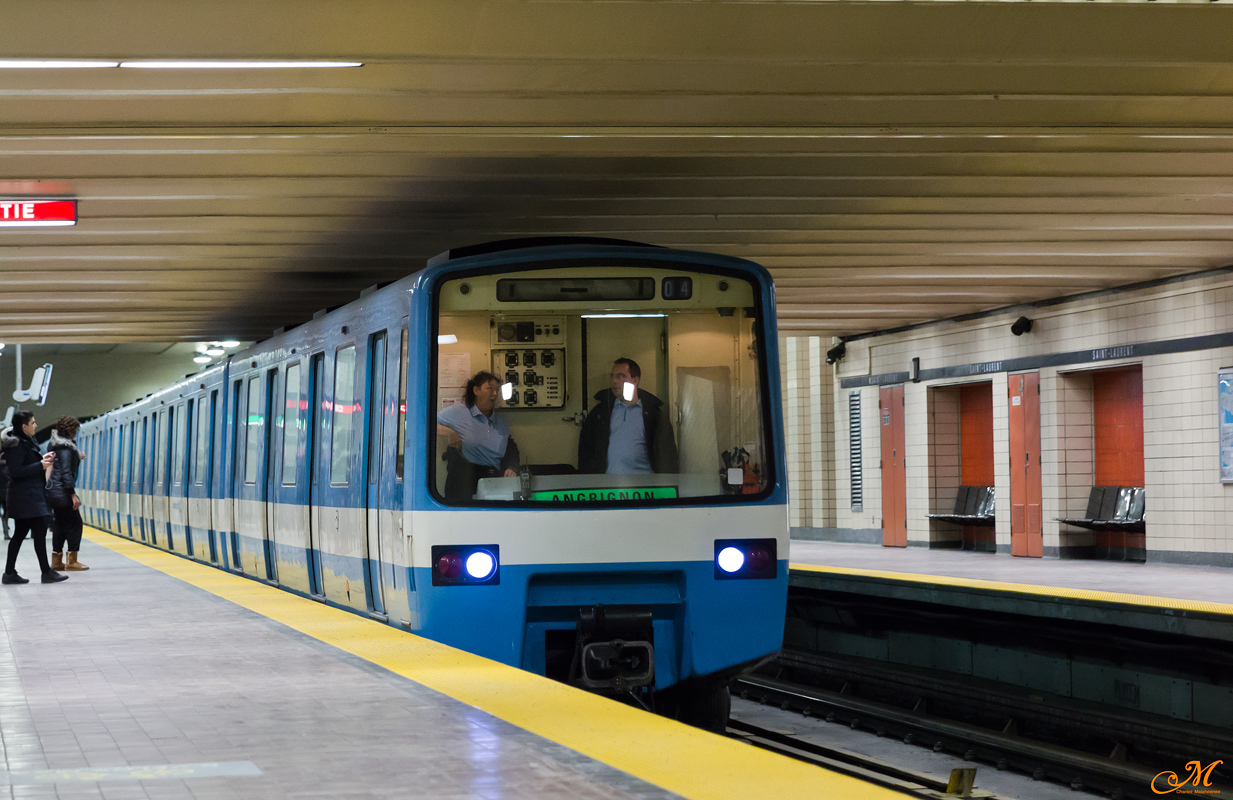 Монреаль, Canadian Vickers MR-63 моторный № 81-554; Монреаль — Métro de Montréal -> Ligne verte