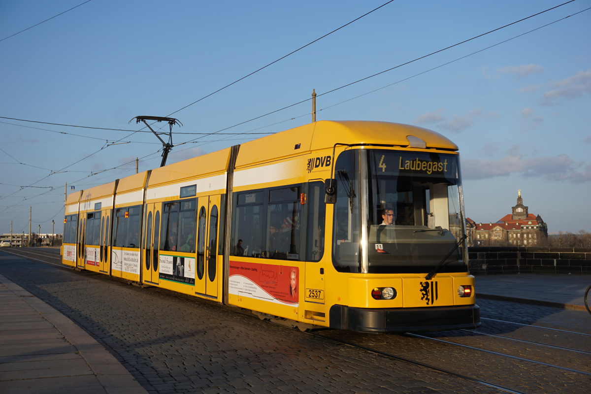 Дрезден, SachsenTram NGT 6 DD № 2537