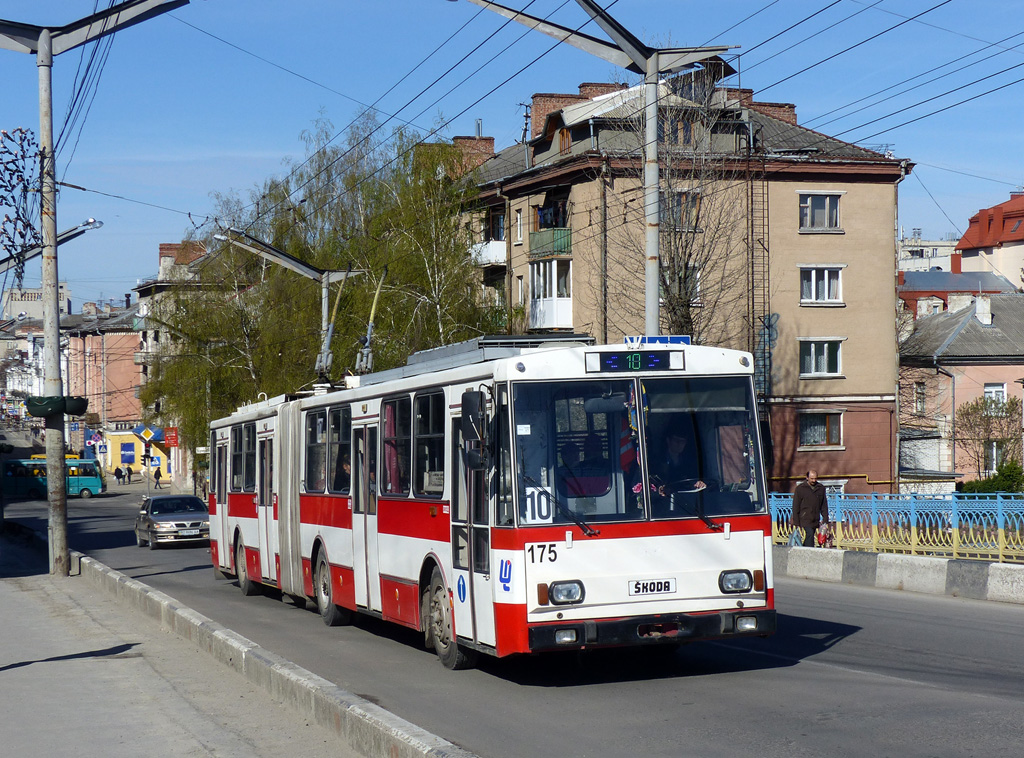 Ternopil, Škoda 15Tr02/6 N°. 175