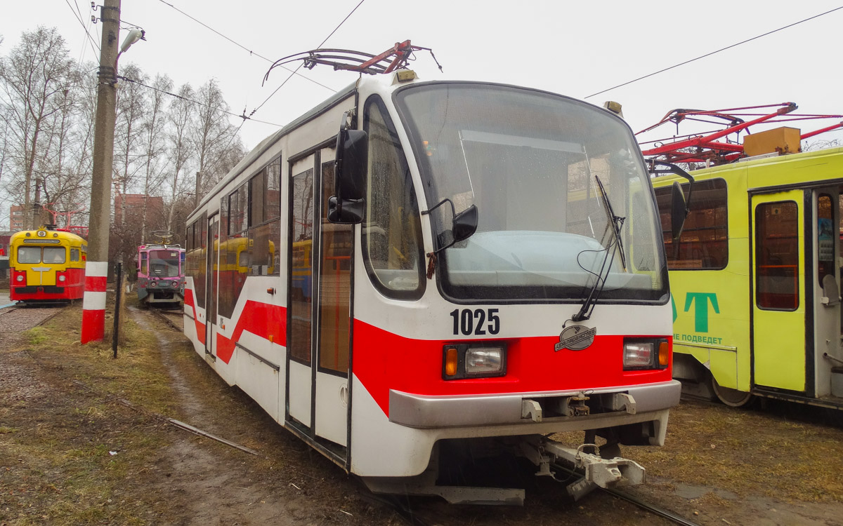 Nizhny Novgorod, 71-407 № 1025 Nizhny Novgorod, 71-407 № 1025