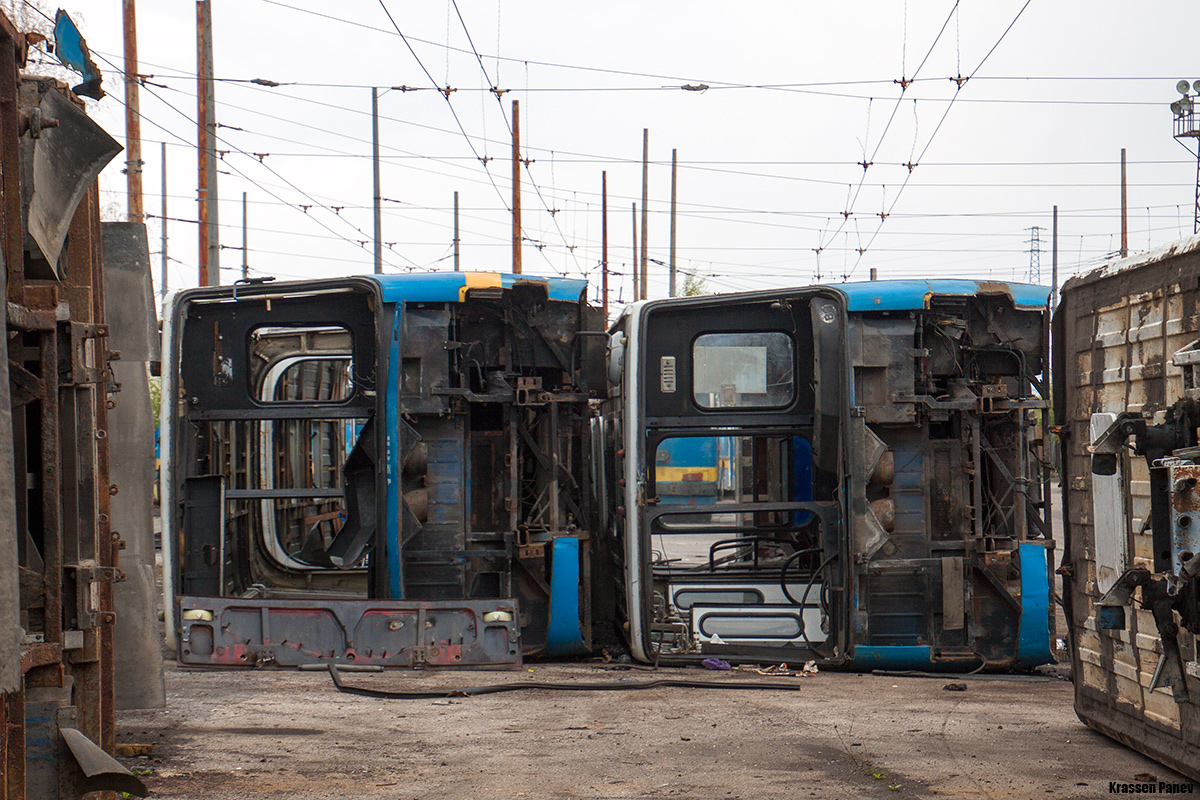 София, Ikarus 280.92 № 1208; София, Ikarus 280.92 № 1212; София — Бракуване на тролейбуси — Ikarus 280.92