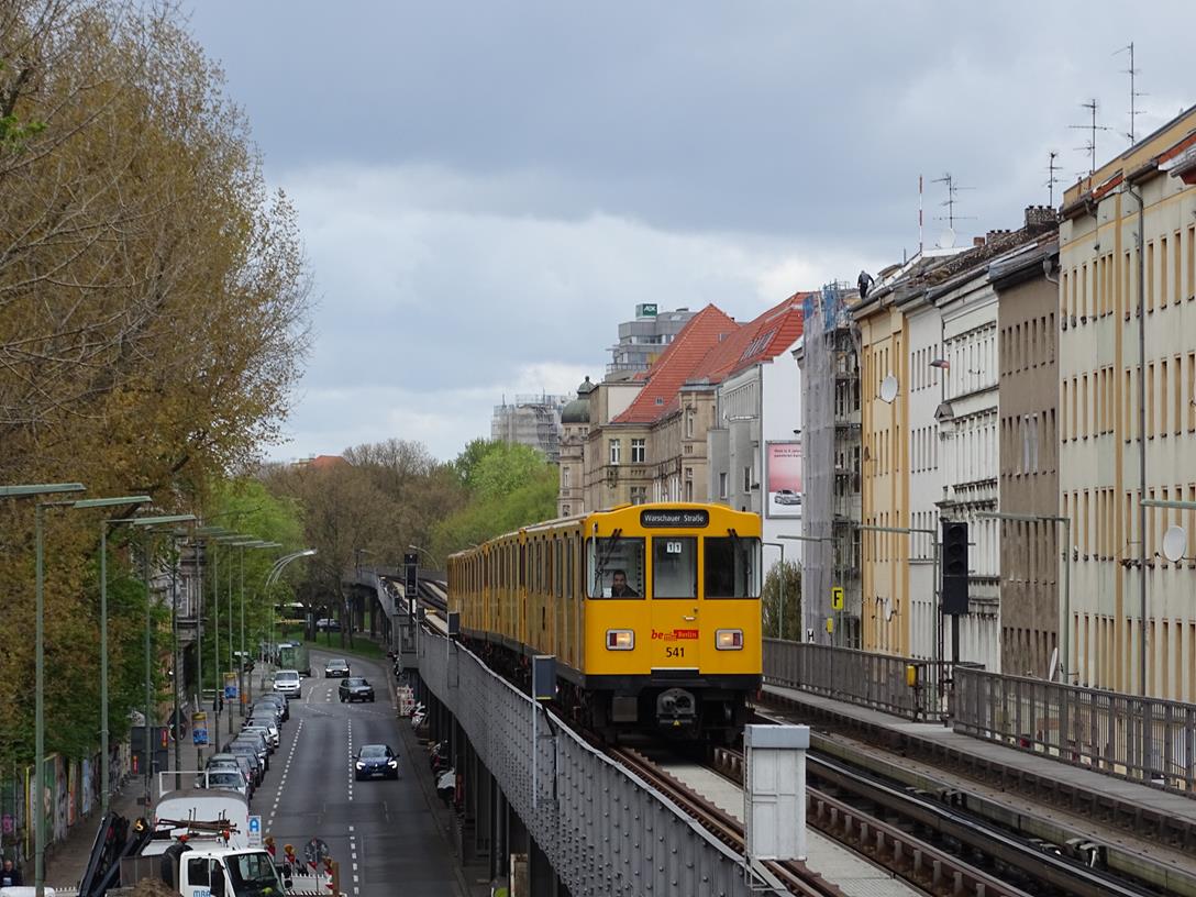 Берлин, BVG A3L92.3 № 541