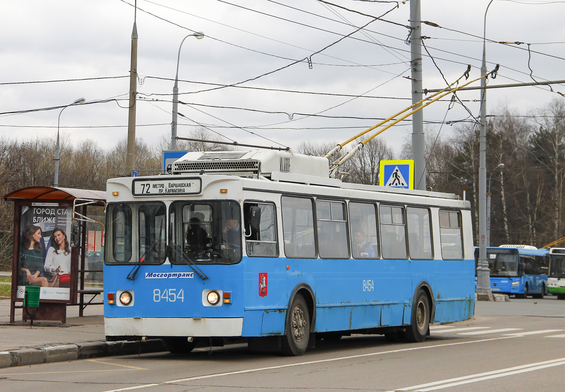 Москва, ЗиУ-682ГМ1 (с широкой передней дверью) № 8454