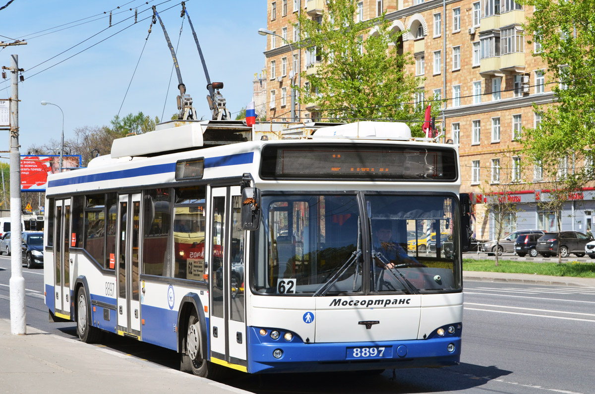 Moszkva, SVARZ-MAZ-6235.00 — 8897