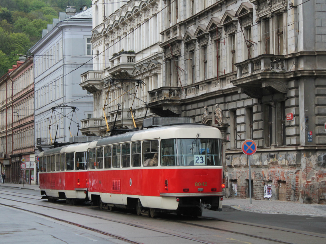 Прага, Tatra T3M № 8042