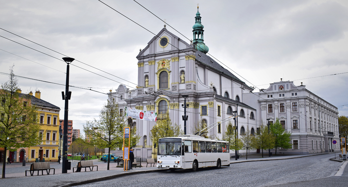 Opava, Škoda 14Tr17/6M № 82