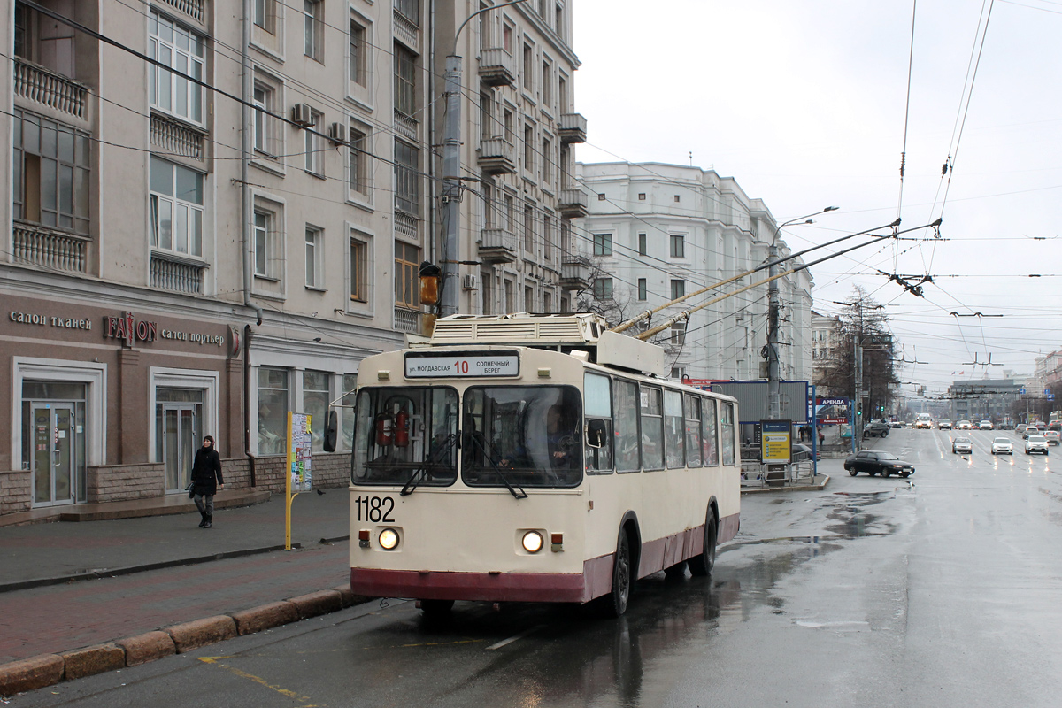 Челябинск, ЗиУ-682Г [Г00] № 1182