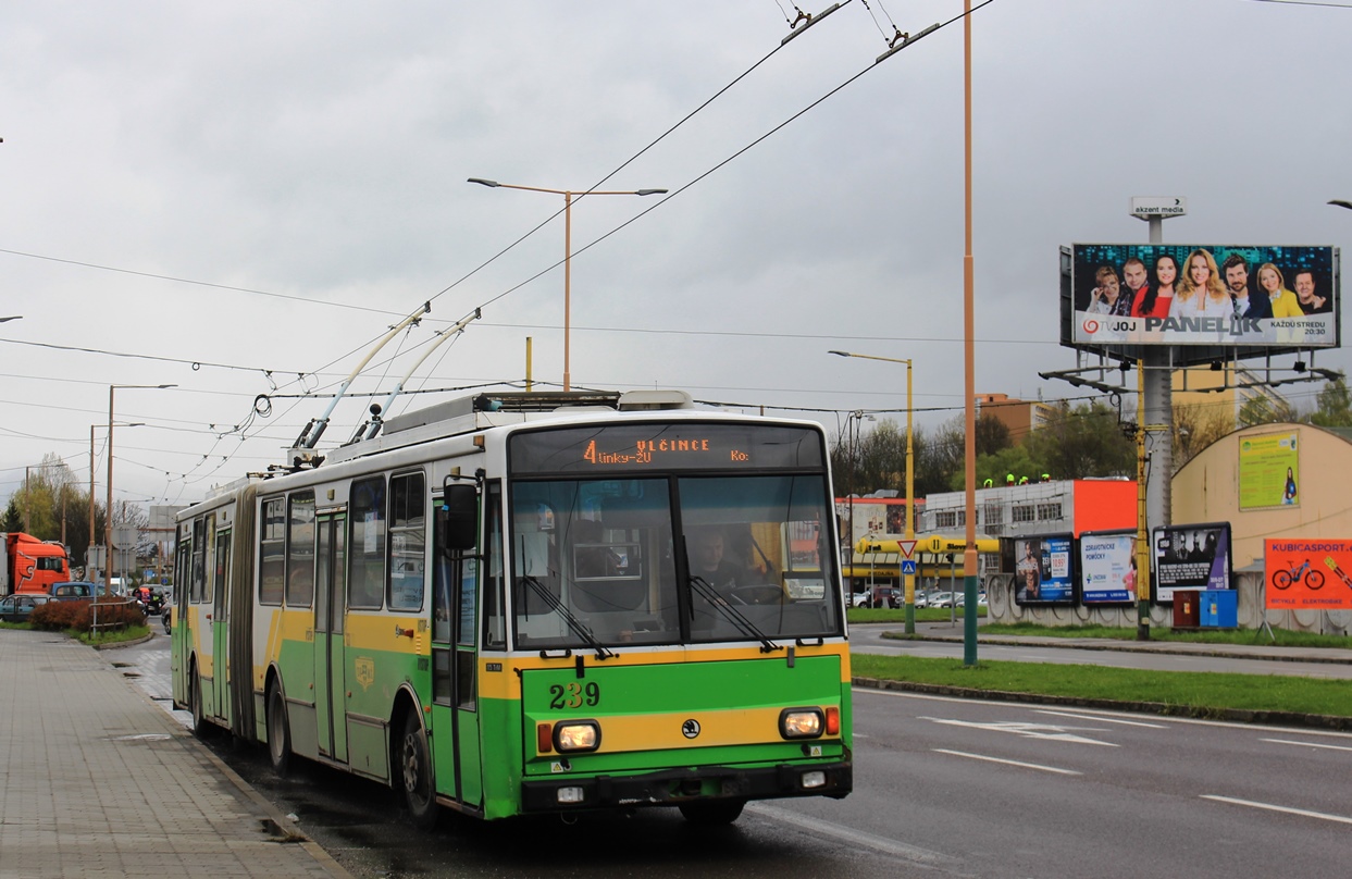 Zsolna, Škoda 15Tr13/7M — 239