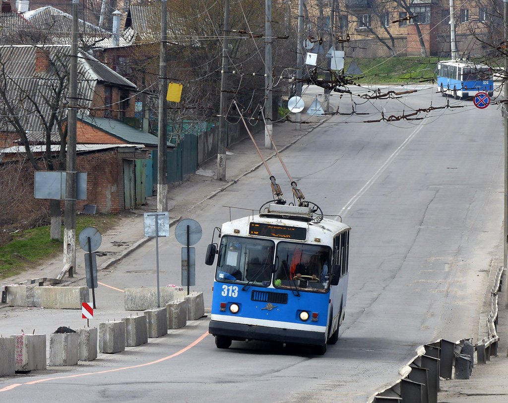 Винница, ЗиУ-682Г [Г00] № 313; Винница — Реконструкция Киевского моста