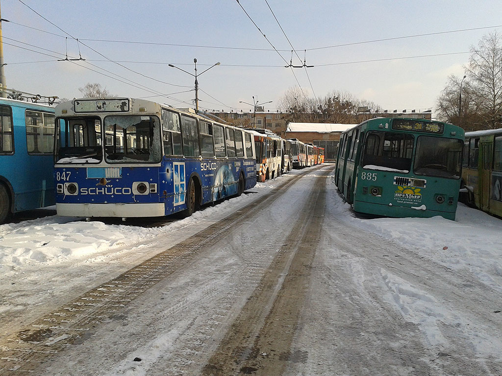 Харьков, ЗиУ-682Г [Г00] № 847; Харьков, ЗиУ-682Г [Г00] № 885