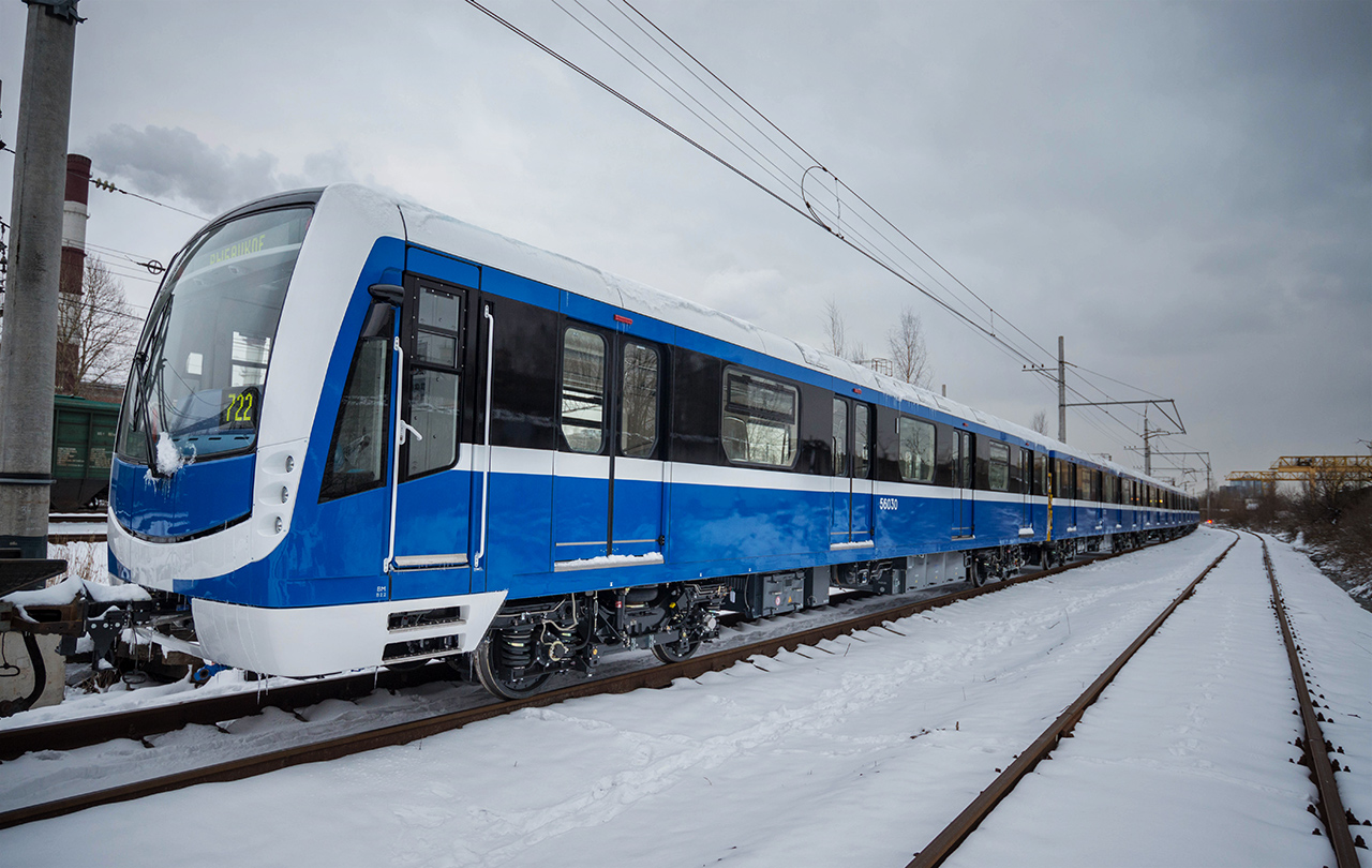 聖彼德斯堡, 81-556.1 “NeVa” # 56030; 聖彼德斯堡 — Metro — Transport of subway cars by railway
