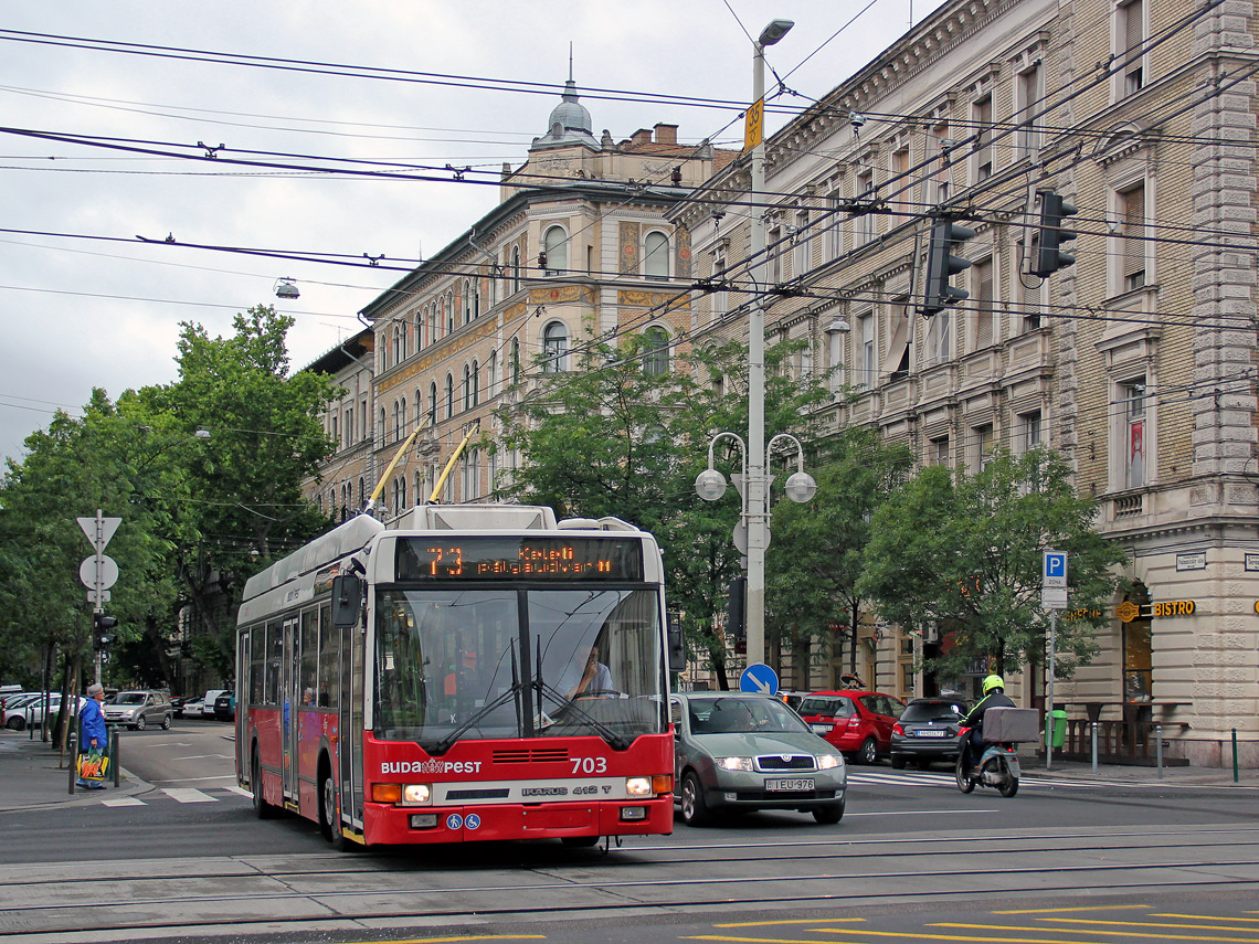 Будапешт, Ikarus 412.81 № 703