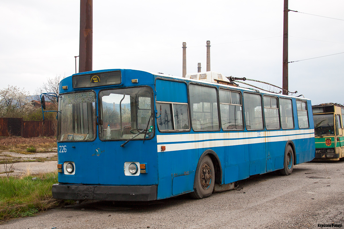 Перник, ЗиУ-682В1УА № 226