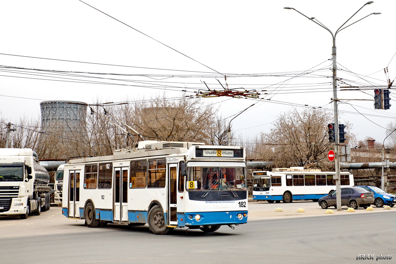 Владимир, ЗиУ-682Г-016.02 № 182