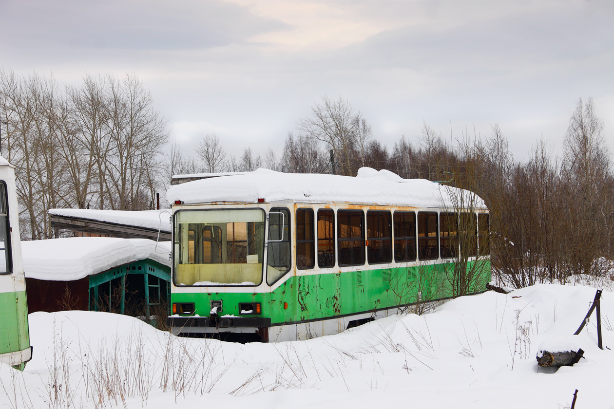 Volchansk, 71-402 Br. 2; Volchansk — Tram depot & Volchanka terminal