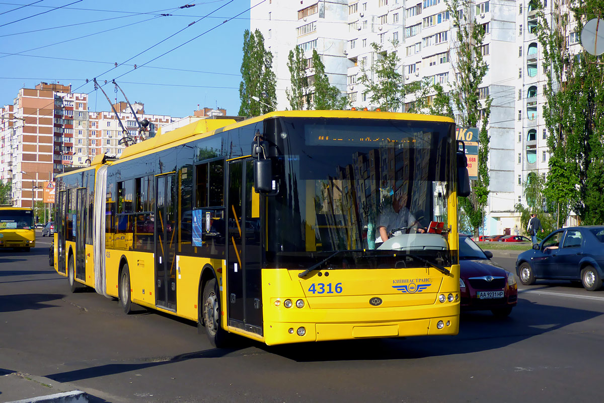 基辅, Bogdan Т90110 # 4316