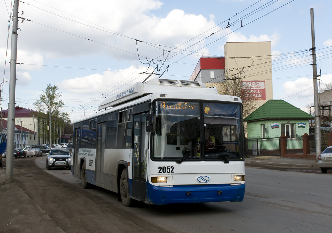 Уфа, БТЗ-52767 № 2052