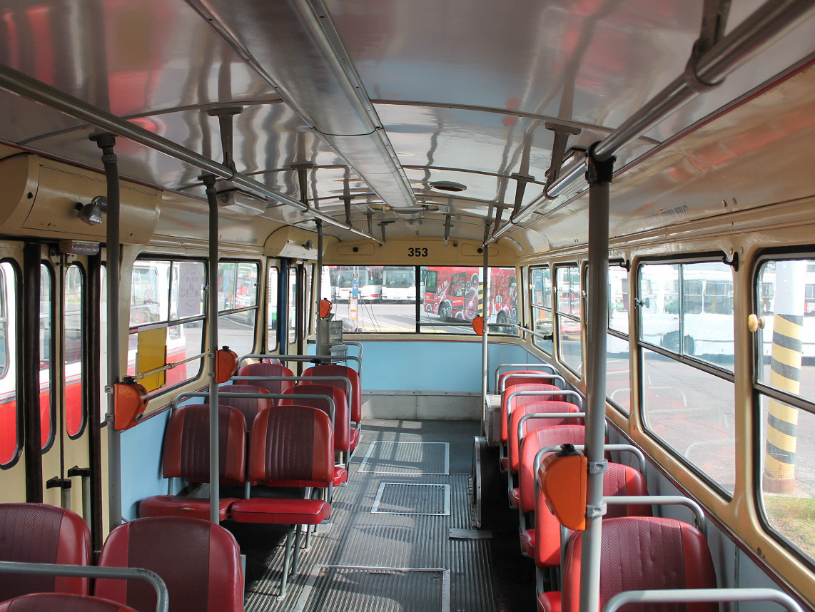 Пардубице, Škoda 9TrHT26 № 353; Пардубице — Празднование 65-летия троллейбусного движения в Пардубице Пардубице, Škoda 9TrHT26 № 353; Пардубице — Празднование 65-летия троллейбусного движения в Пардубице