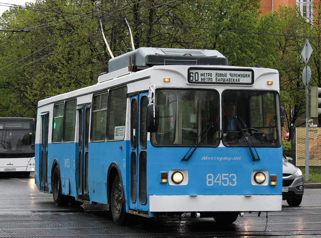 Москва, ЗиУ-682ГМ1 (с широкой передней дверью) № 8453