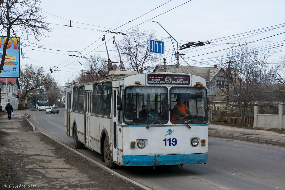 Бельцы, ЗиУ-682В № 119