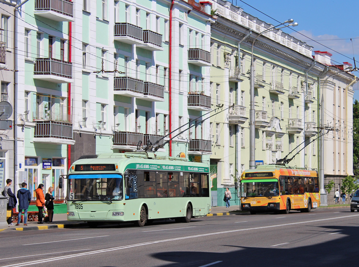 Гомель, БКМ 321 № 1805; Гомель, БКМ 32102 № 1729 Гомель, БКМ 321 № 1805; Гомель, БКМ 32102 № 1729