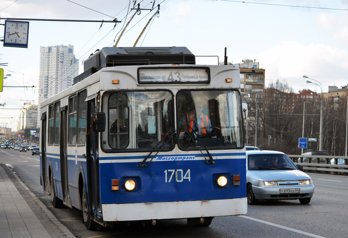 Maskva, ZiU-682GM1 (with double first door) nr. 1704