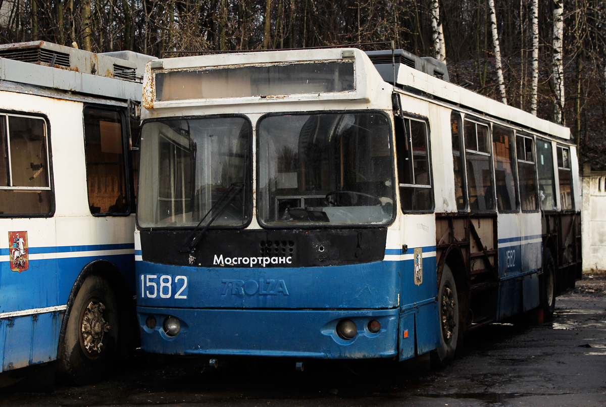 Москва, ЗиУ-682Г-016.02 (с широкой 1-й дверью) № 1582