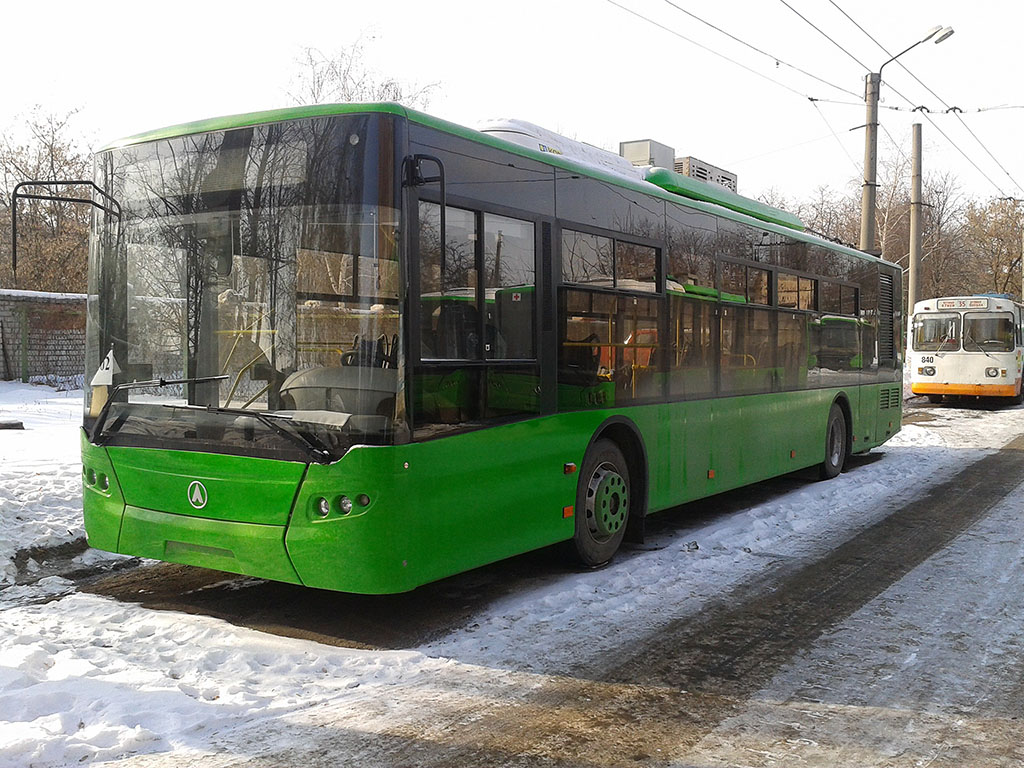 Harkiva, LAZ E183A1 № 2102