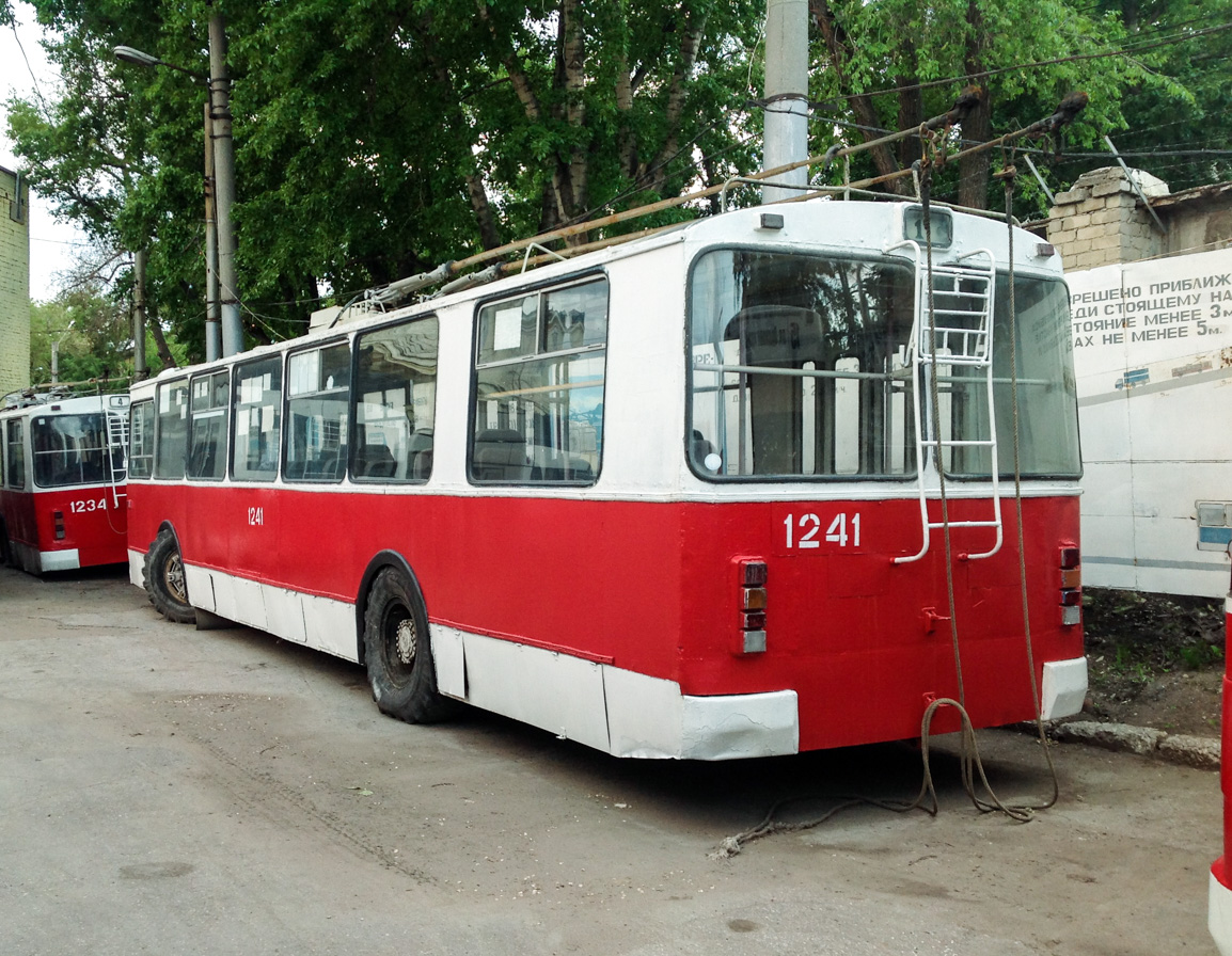 Саратов, ЗиУ-682Г-012 [Г0А] № 1241