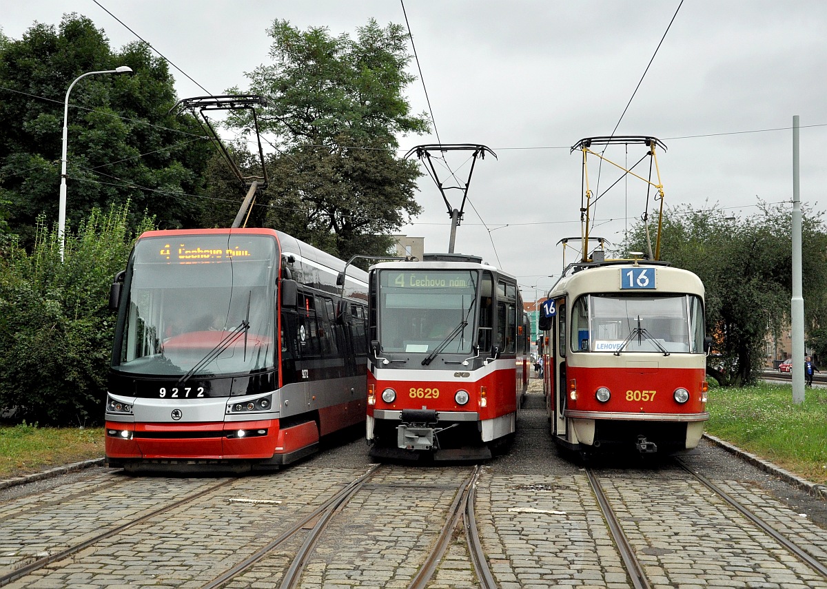 Прага, Tatra T6A5 № 8629; Прага, Tatra T3M № 8057