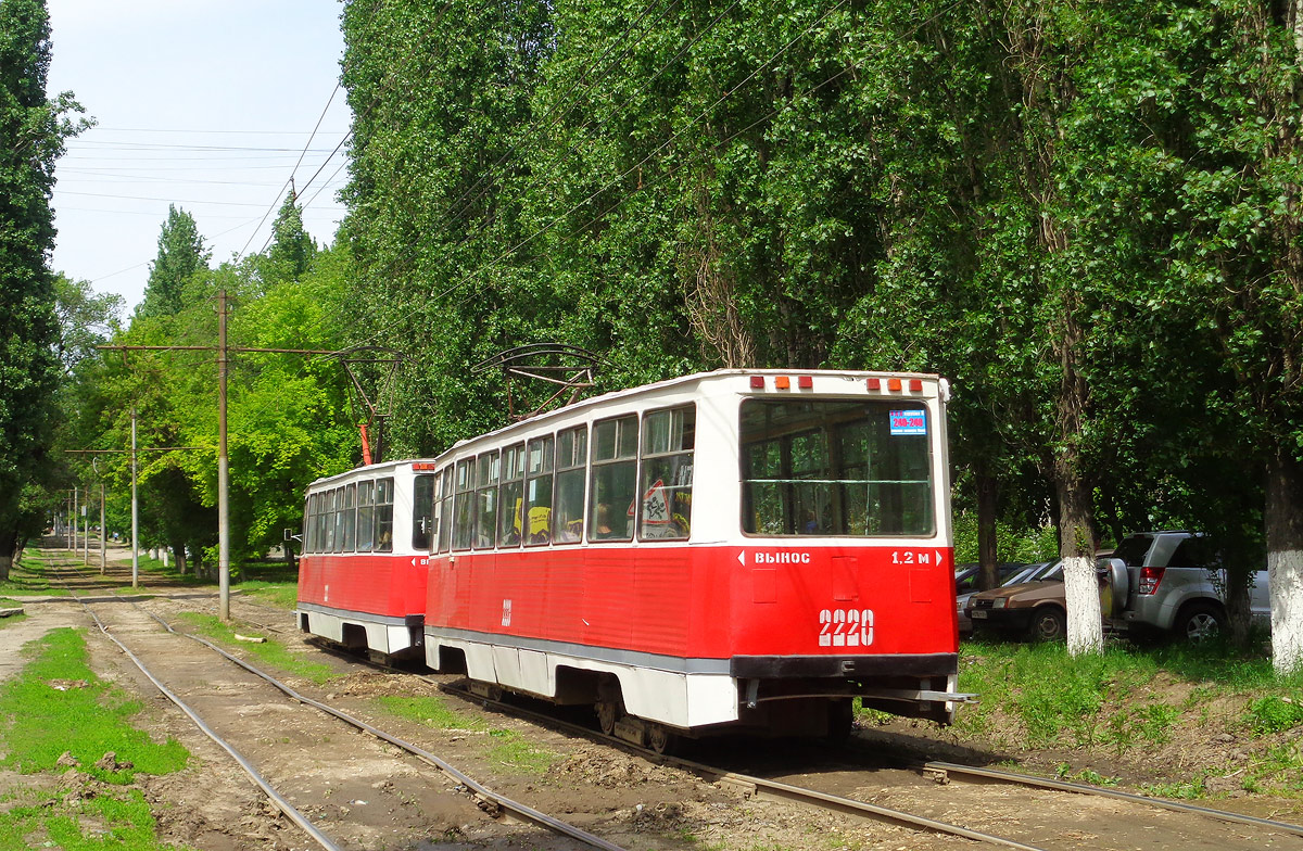 Саратов, 71-605 (КТМ-5М3) № 2220