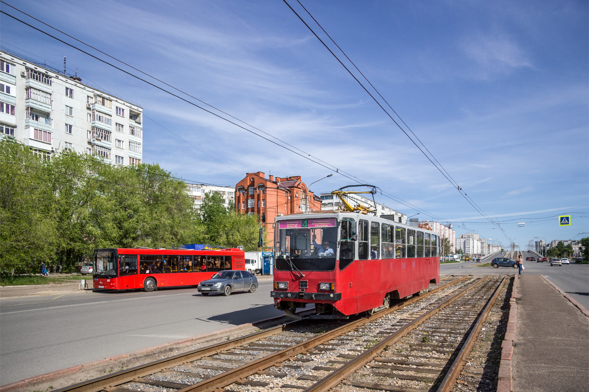 Казань, 71-402 № 1230