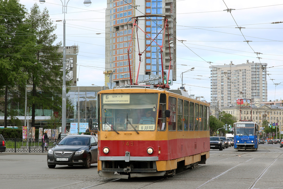 Екатеринбург, Tatra T6B5SU № 748