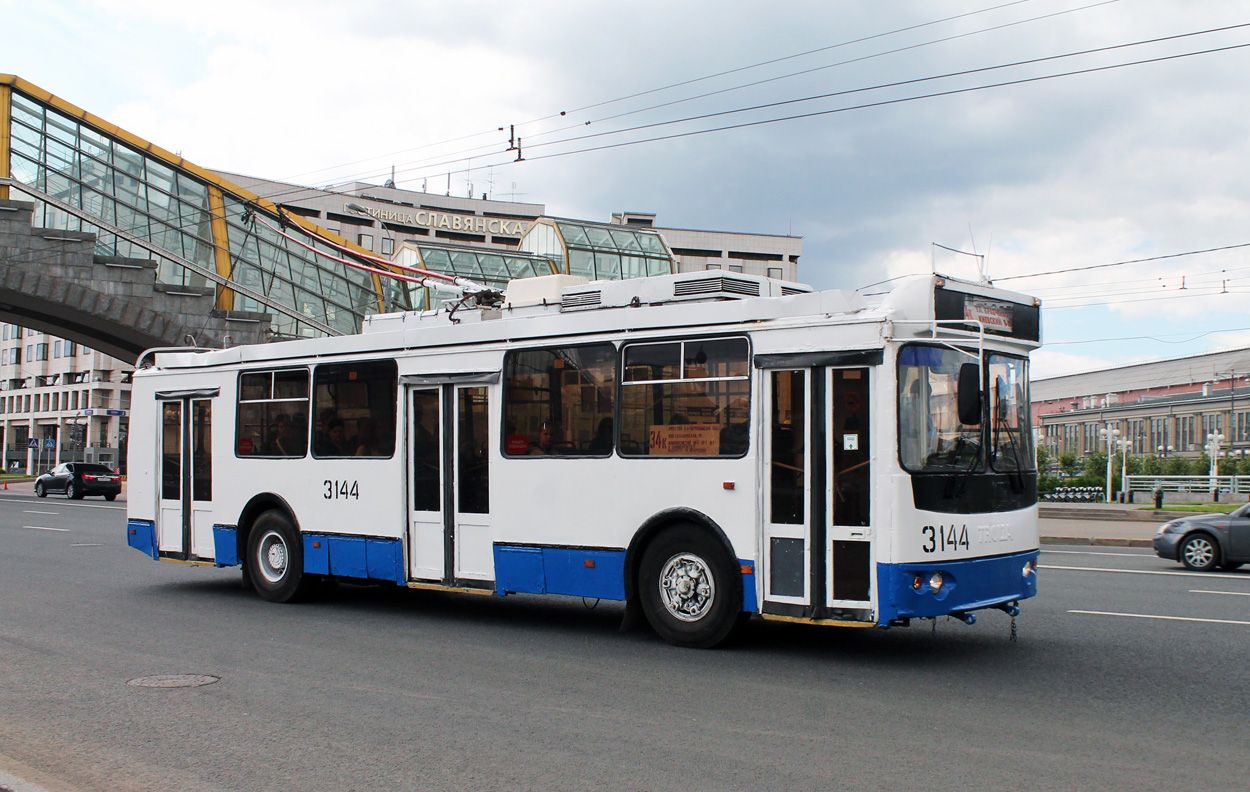 Moskau, ZiU-682G-016.02 (with double first door) Nr. 3144