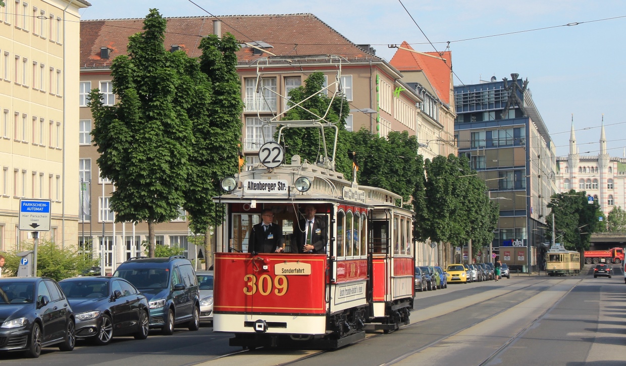 Dresden, Berolina 2-axle motor car № 309 (201 301); Dresden — 25 years of tram museum — 50 years of Tatra (03.06.2017)