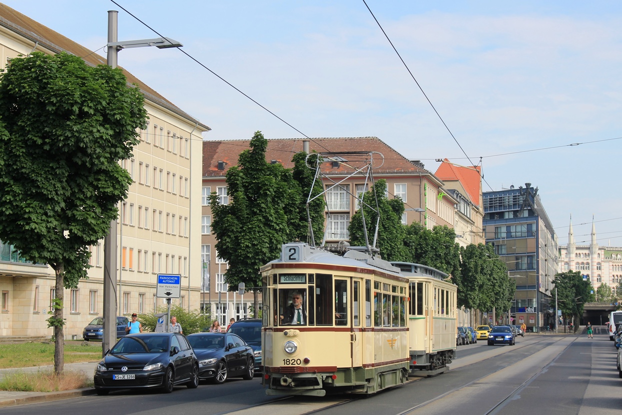 Dresden, Busch Kleiner Hecht č. 1820 (201 304); Dresden — 25 years of tram museum — 50 years of Tatra (03.06.2017)