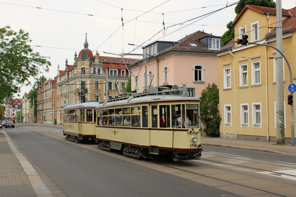 Dresden, Busch Großer Hecht č. 1716 (201 303); Dresden — 25 years of tram museum — 50 years of Tatra (03.06.2017)