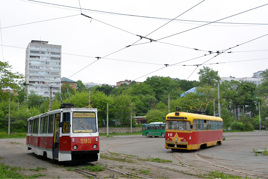 Владивосток, РВЗ-6М2 № 10; Владивосток, 71-605А № 293; Владивосток — Разные фотографии