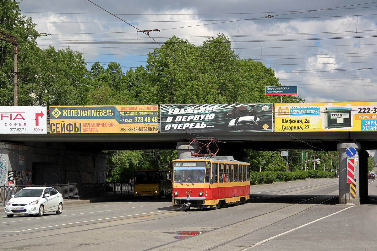 Jekaterinburg, Tatra T6B5SU Nr. 364