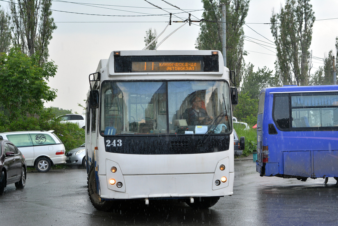 Владивосток, ЗиУ-682Г-016.02 № 243