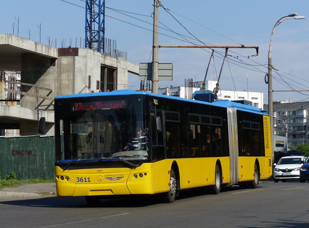 Kijev, LAZ E301D1 — 3611