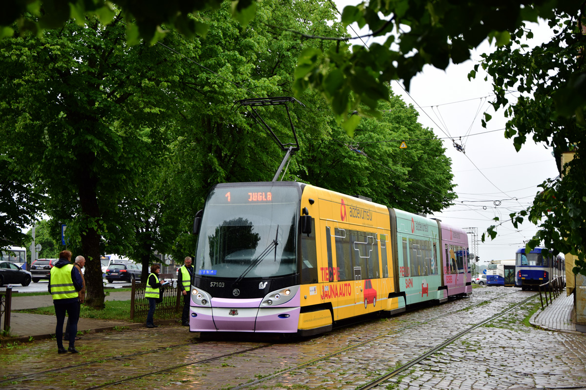 Рига, Škoda 15T ForCity Alfa Riga № 57103