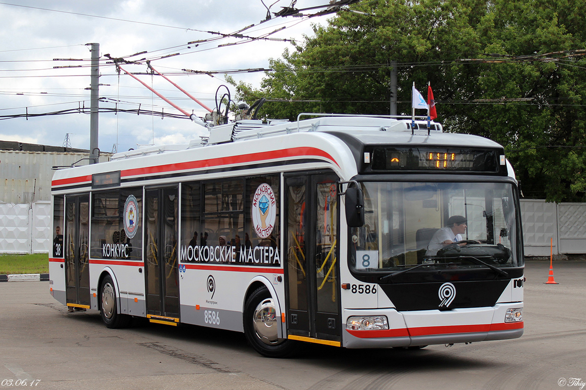 Москва, БКМ 321 № 8586