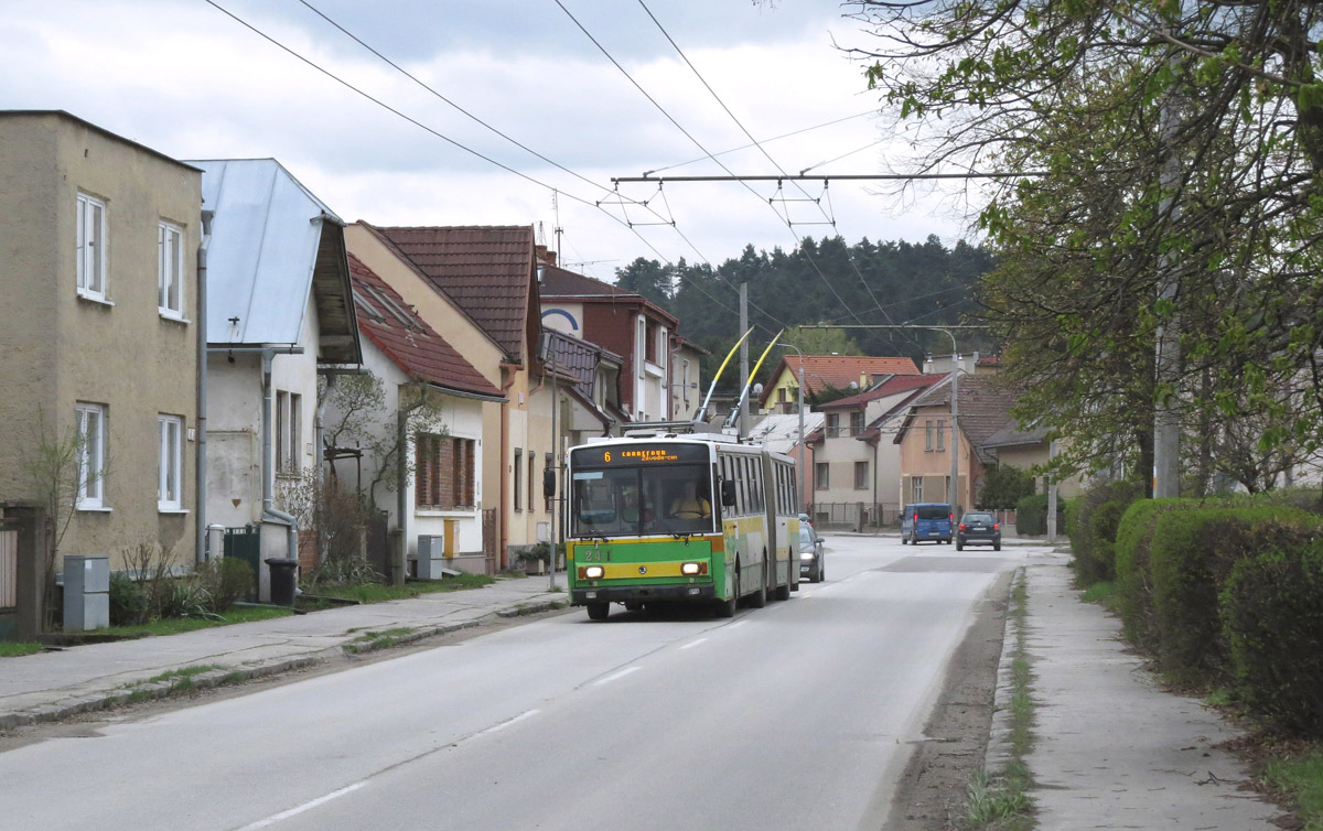 Жилина, Škoda 15Tr13/7M № 241