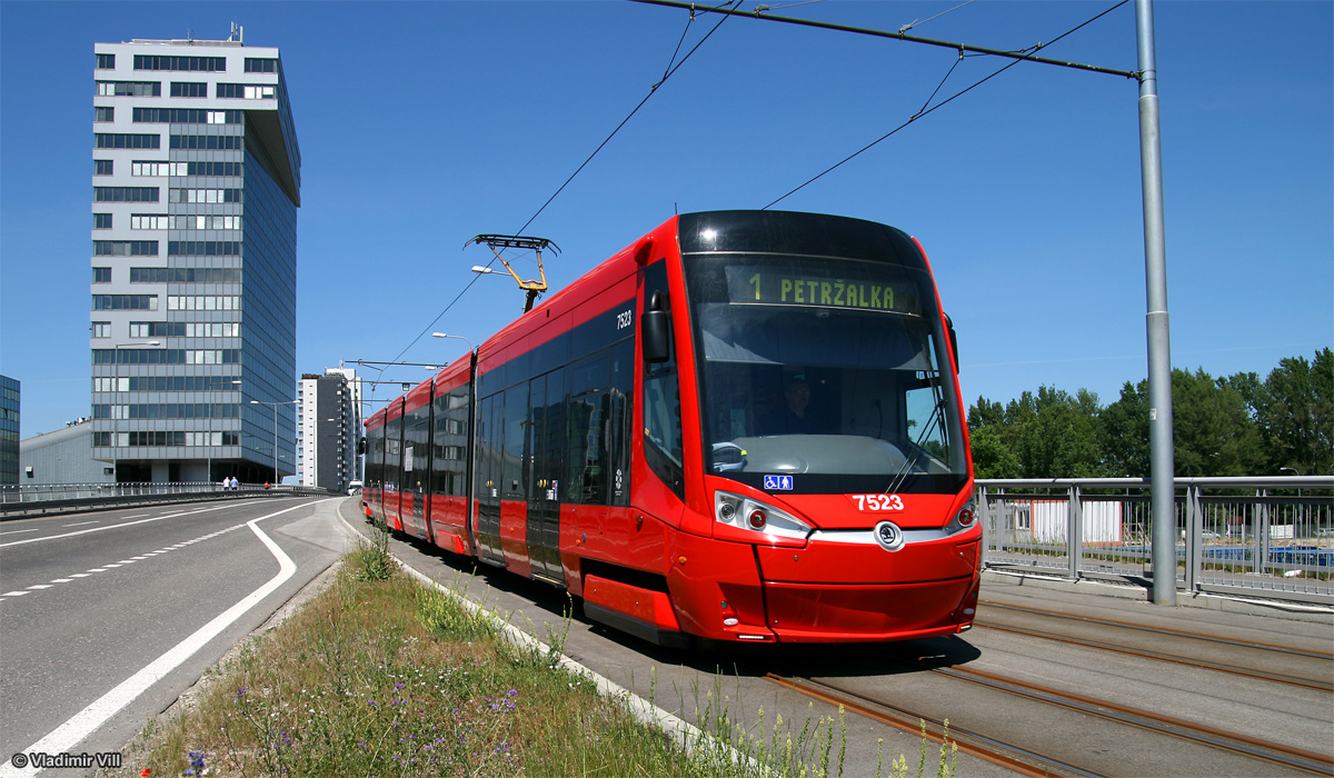 Братислава, Škoda 30T ForCity Plus № 7523