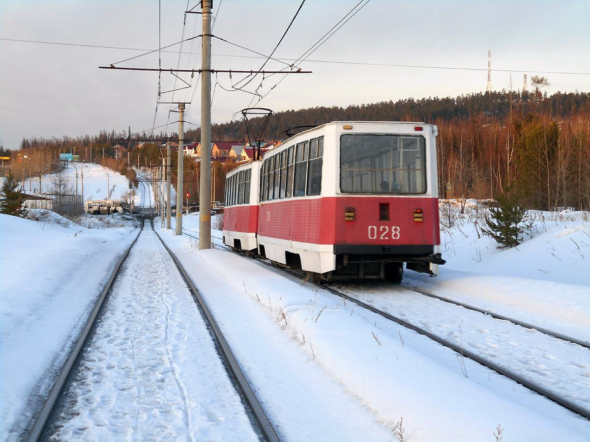 Усть-Илимск, 71-605 (КТМ-5М3) № 028