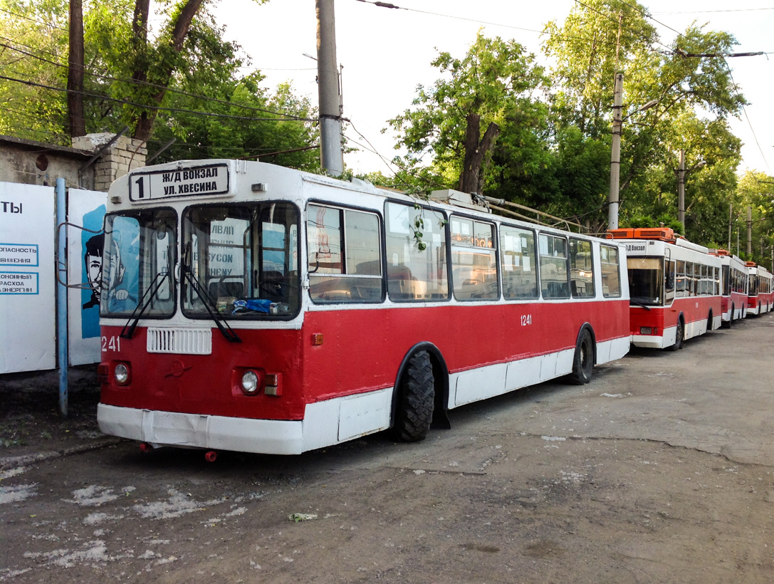 Саратов, ЗиУ-682Г-012 [Г0А] № 1241