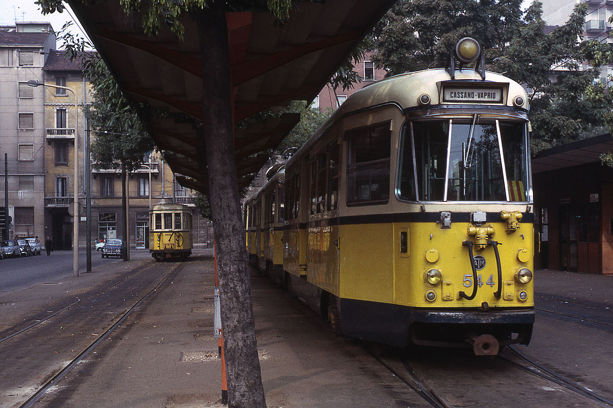 Милан, ATM series "240–269" modernized № 269; Милан, ATM Bloccati series 500-A № 544