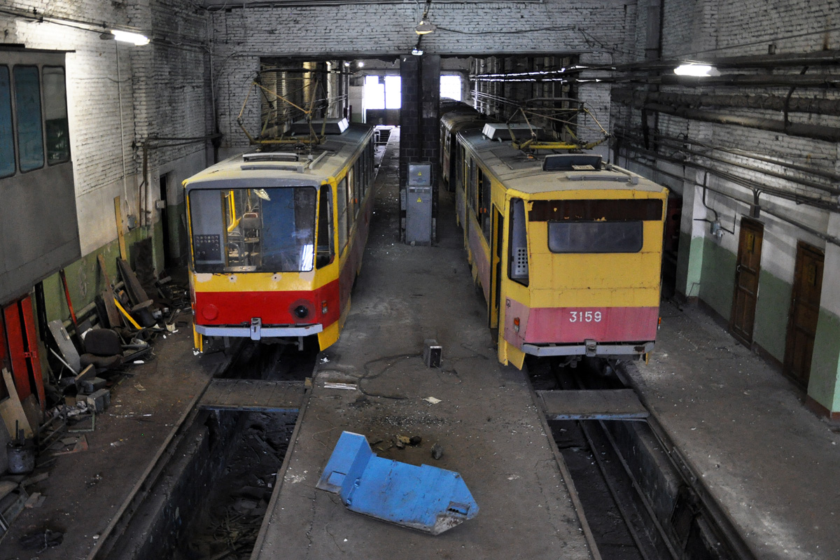 Barnaul, Tatra T6B5SU № 1001; Barnaul, Tatra T6B5SU № 1002; Barnaul — depo